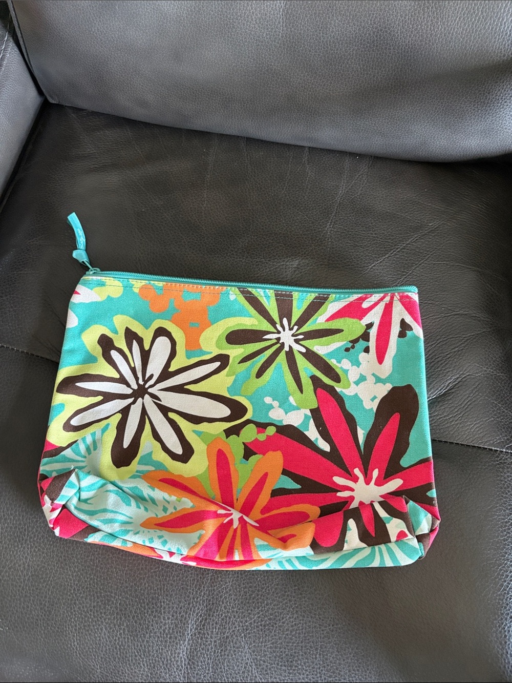 thirty-one Floral Zip Pouch in Turquoise, Pink, Orange, Brown